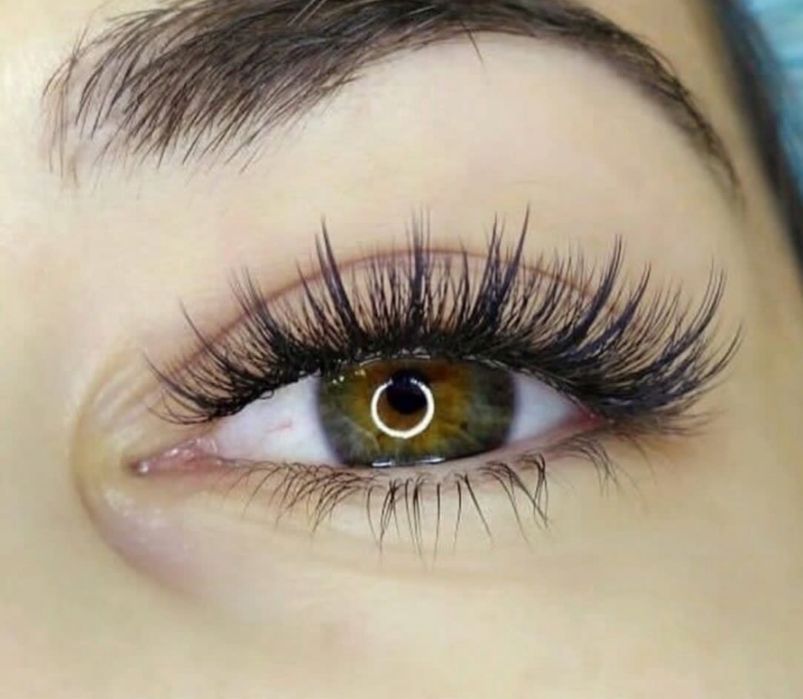 Наращивание ресниц-450 / Ламинирование ресниц,бровей-350 / Брови-200