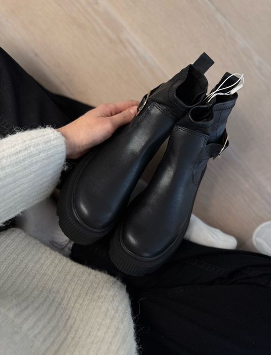 Черевики Zara ( демісезон ) Оригинал - 29, 31, 32, 33 размер