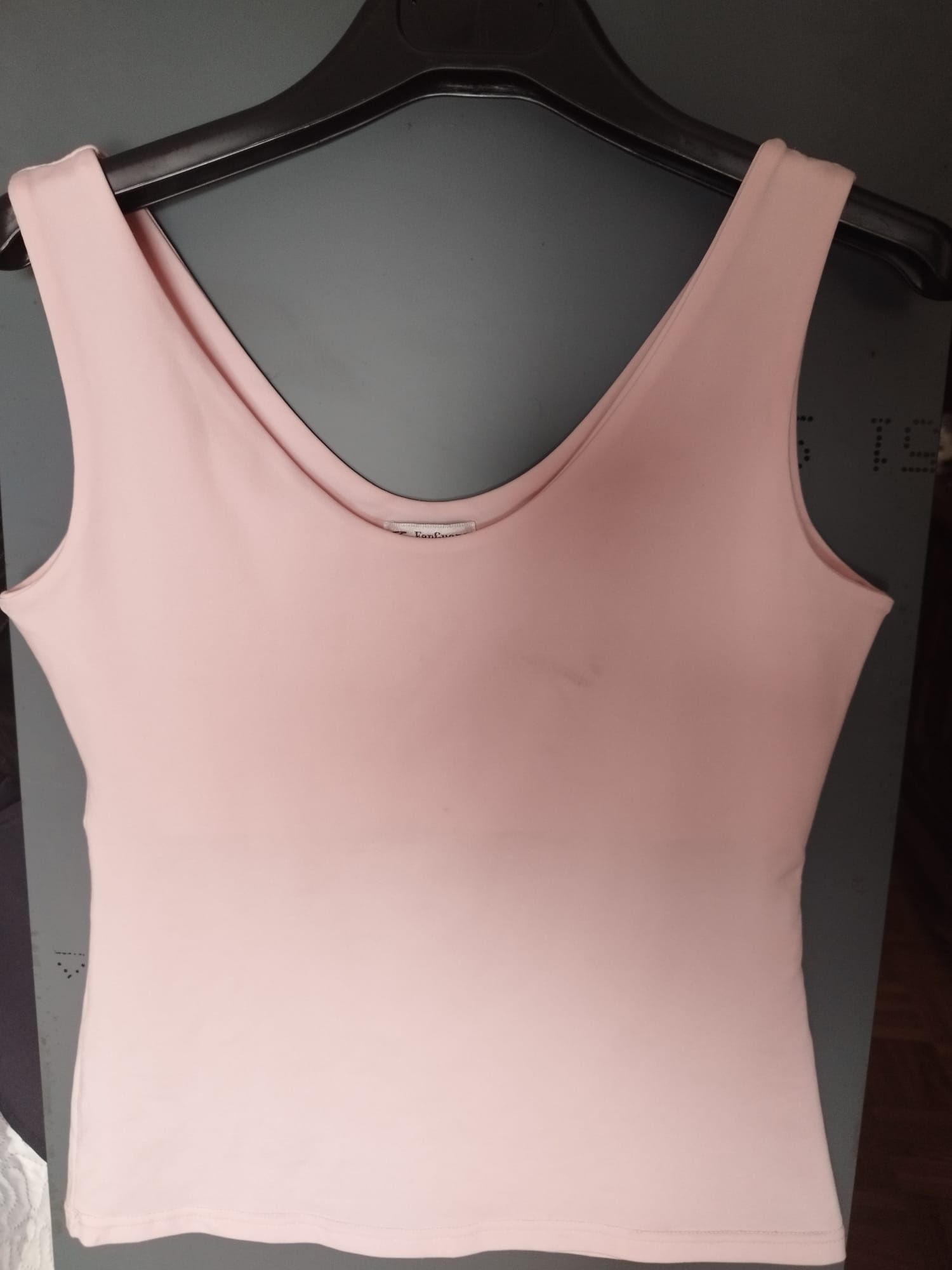 Top de alças rosa bebé