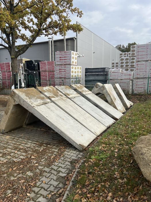 Mur oporowy L sciana