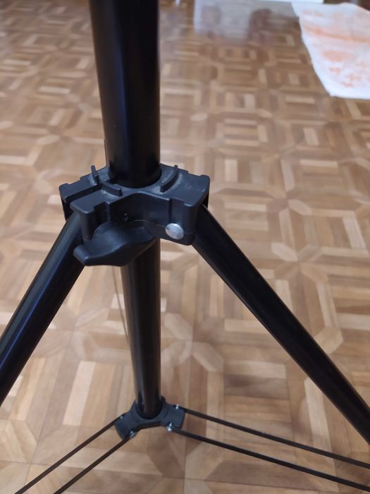 Штатив для фотоаппарата трипод для фото-, видеокамеры и телефона 2 м