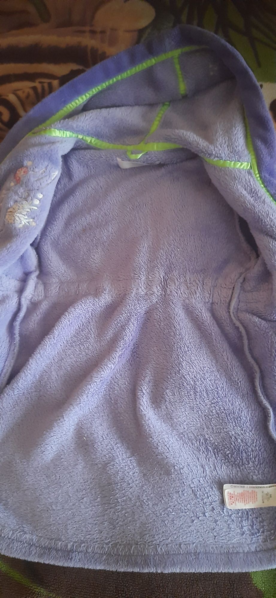 Махровый халат на 5-6 лет.