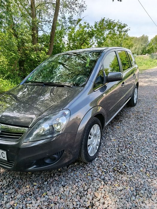 Продається opel zafira b в ідеальному стані пригнана з Германії