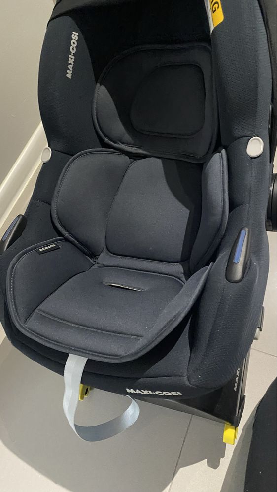 Fotelik Maxi Cosi Cabriofix I-size + baza Cabriofix I-size Isofix