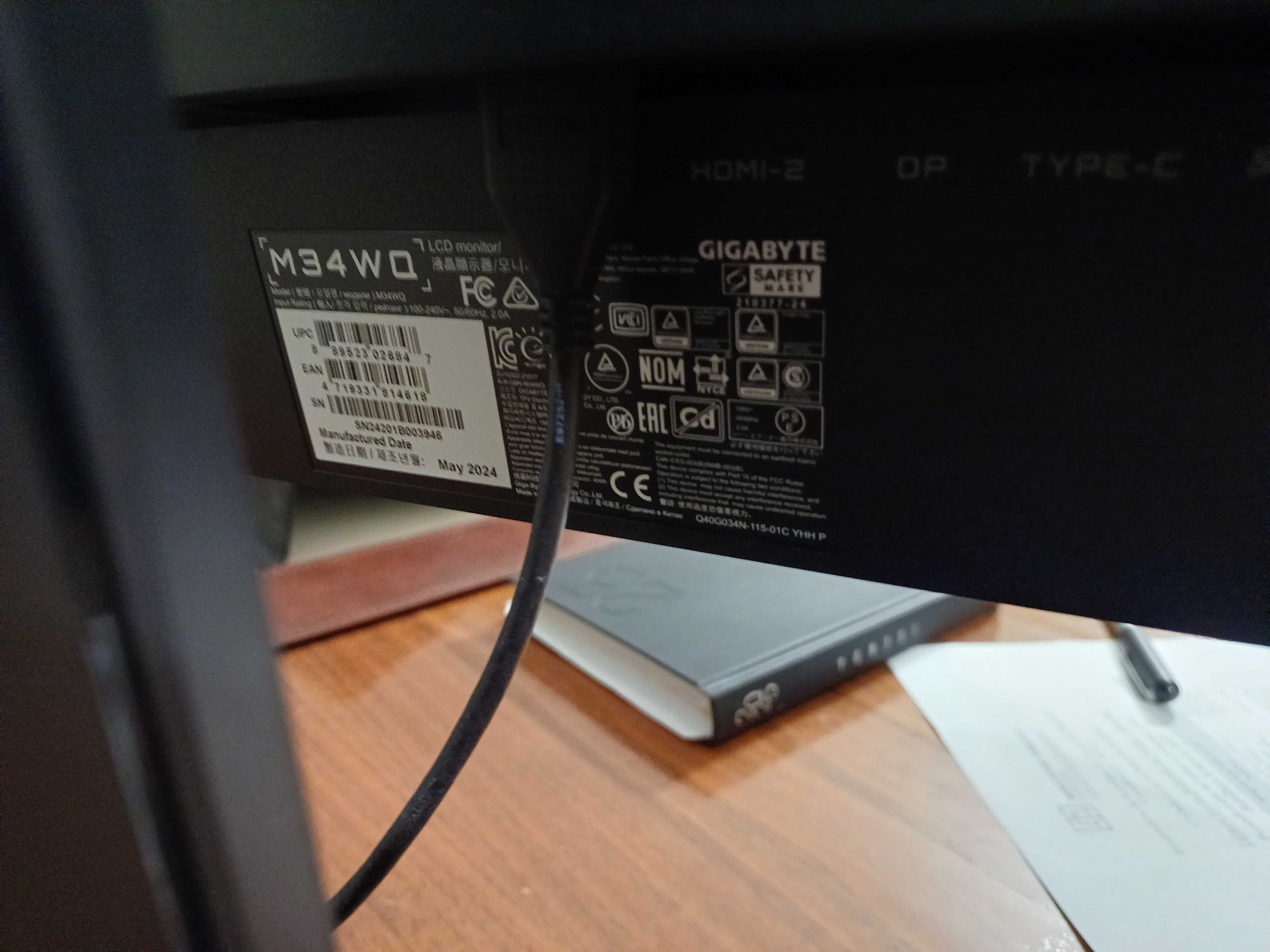 Monitor Gigabyte M34WQ