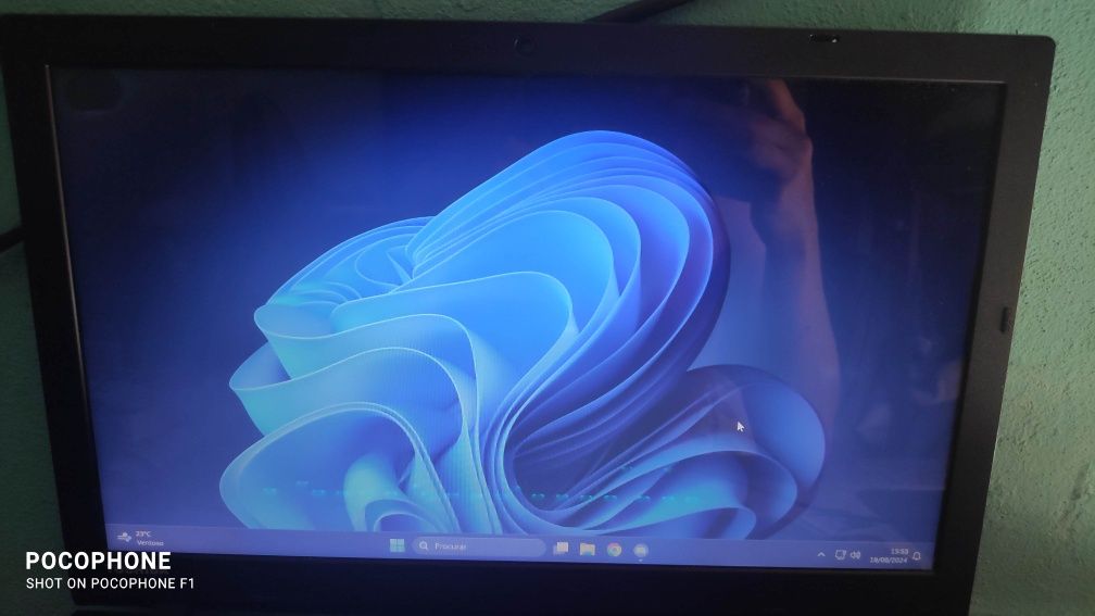 Toshiba Satéllite ecrã com mancha portátil como novo