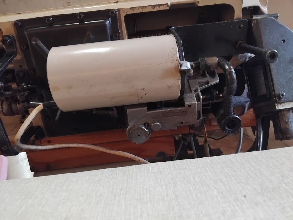 Швейна машинка машина PFAFF563