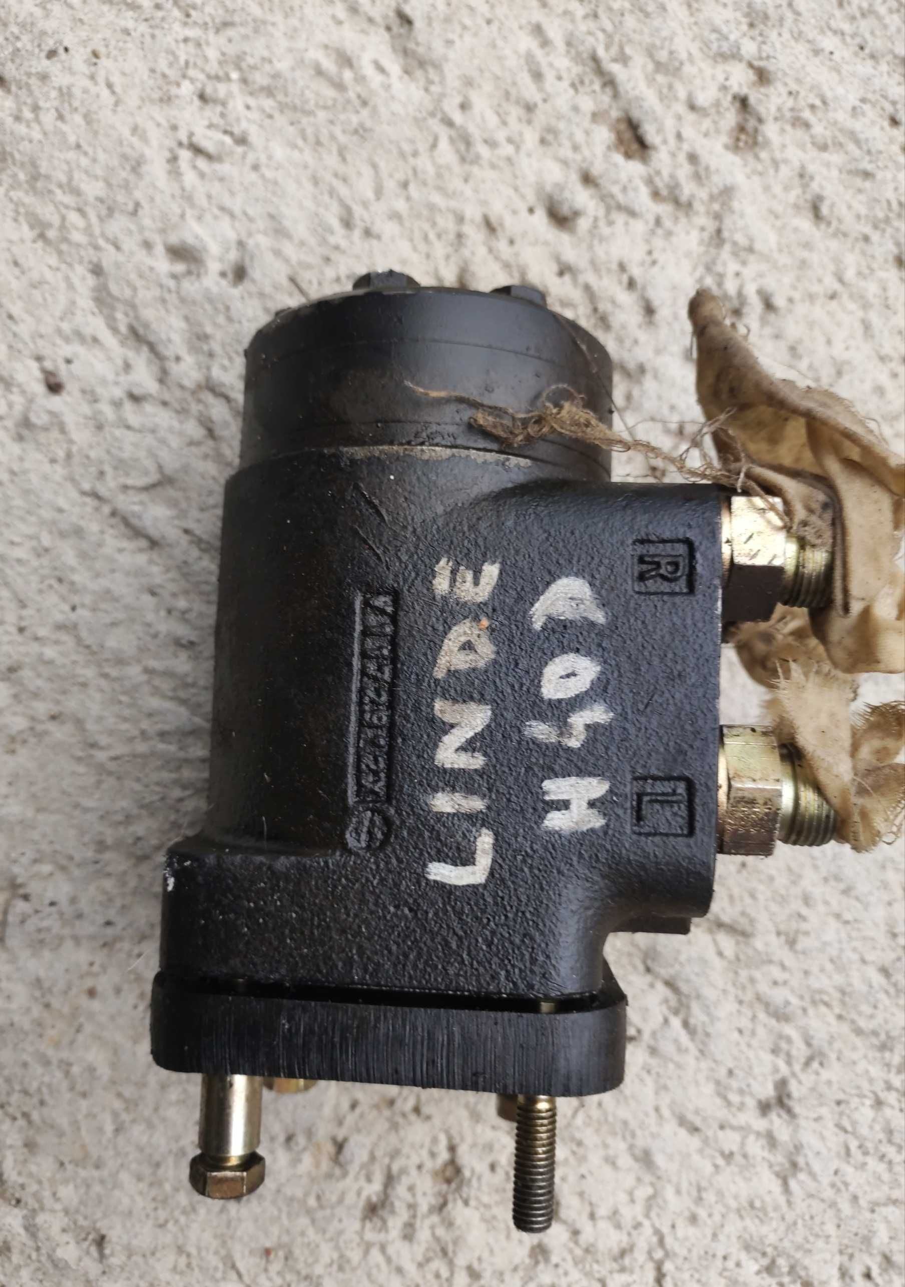 Wozek widłowy Linde H40 D-2002 rok - Seria 352-Części