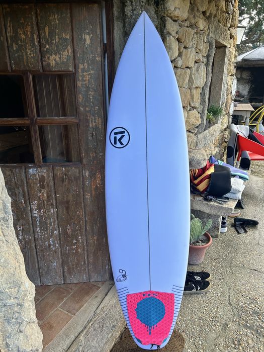 Prancha de surf RK epoxy NOVA nunca foi a agua e nunca levou parafina