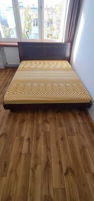 Łóżko 160x200 z materacem bez pokrowca