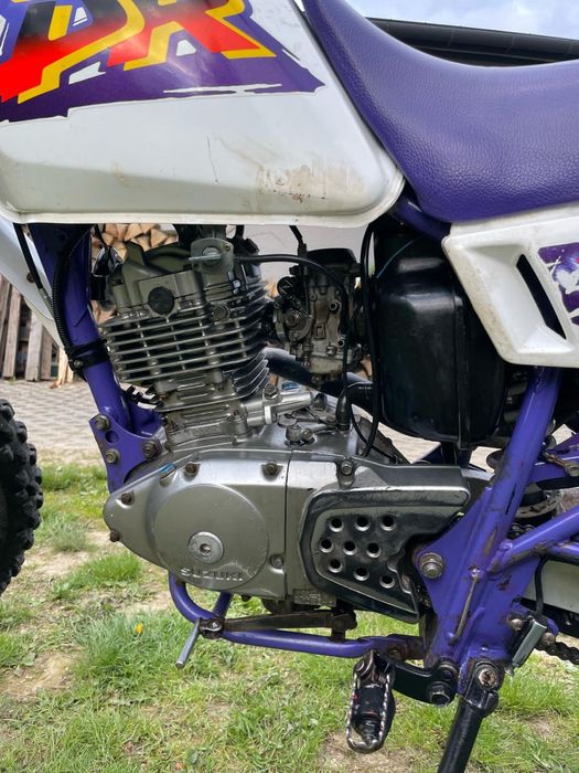 Suzuki dr 125
