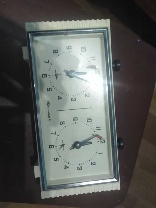 Шахматные часы янтарь