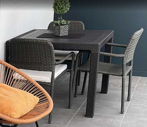 Mesa e 3 cadeiras exterior