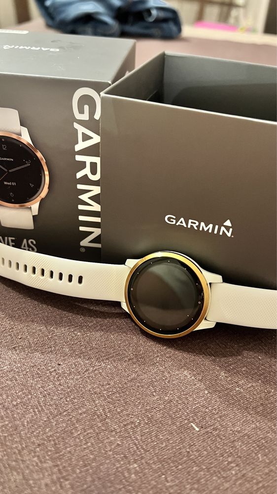 Garmin vivoactive 4s