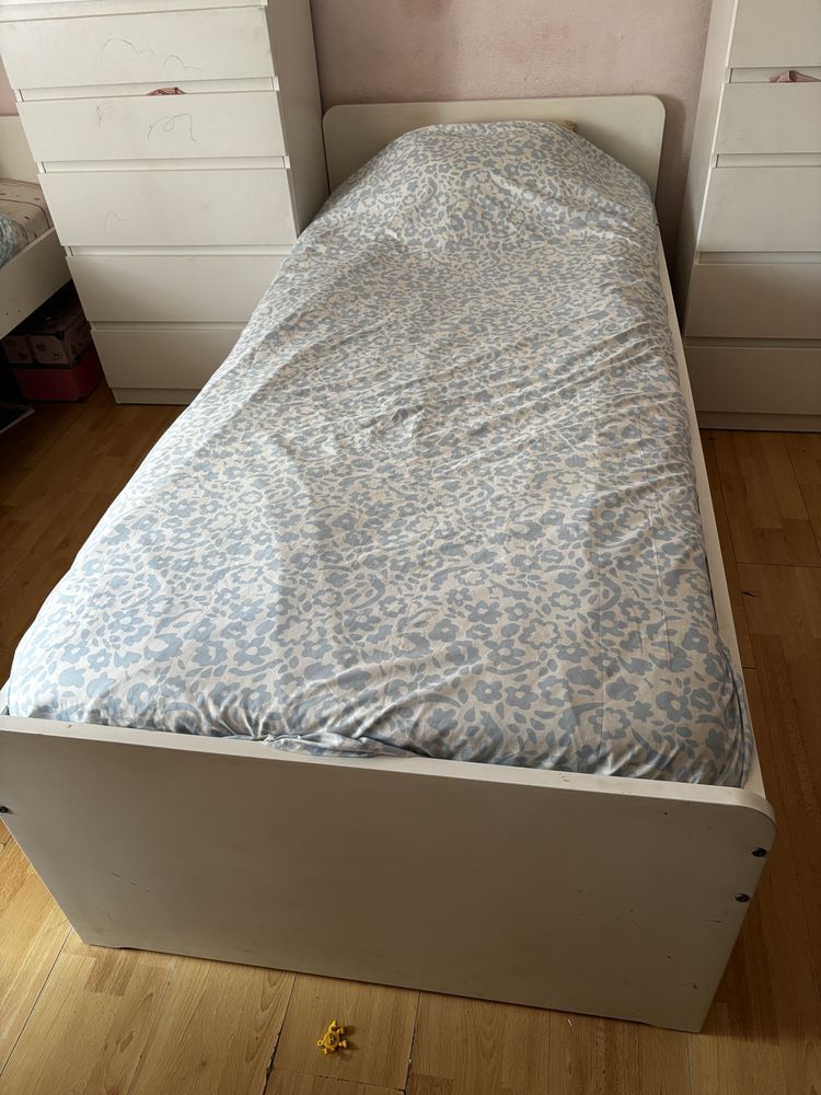Cama solteiro ikea