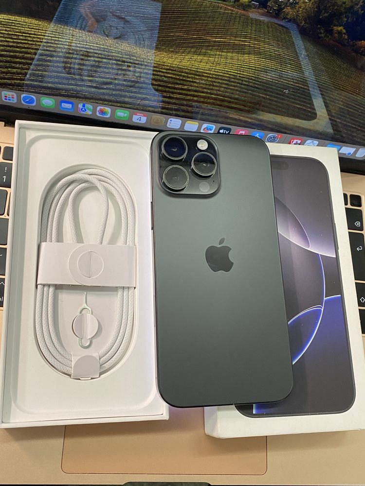 Продам iphone 16 pro max 256gb айфон 16 про макс 256гб как новий 100%