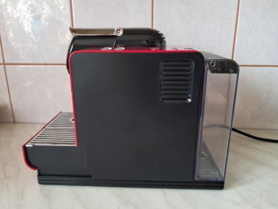 Ekspres kapsułkowy De'Longhi Nespresso Lattissima+ EN 521.R