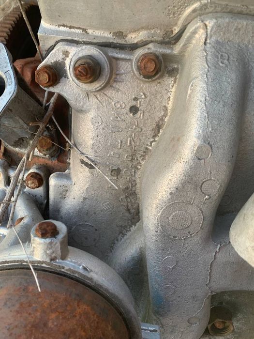 Продам мотор зил 130 131