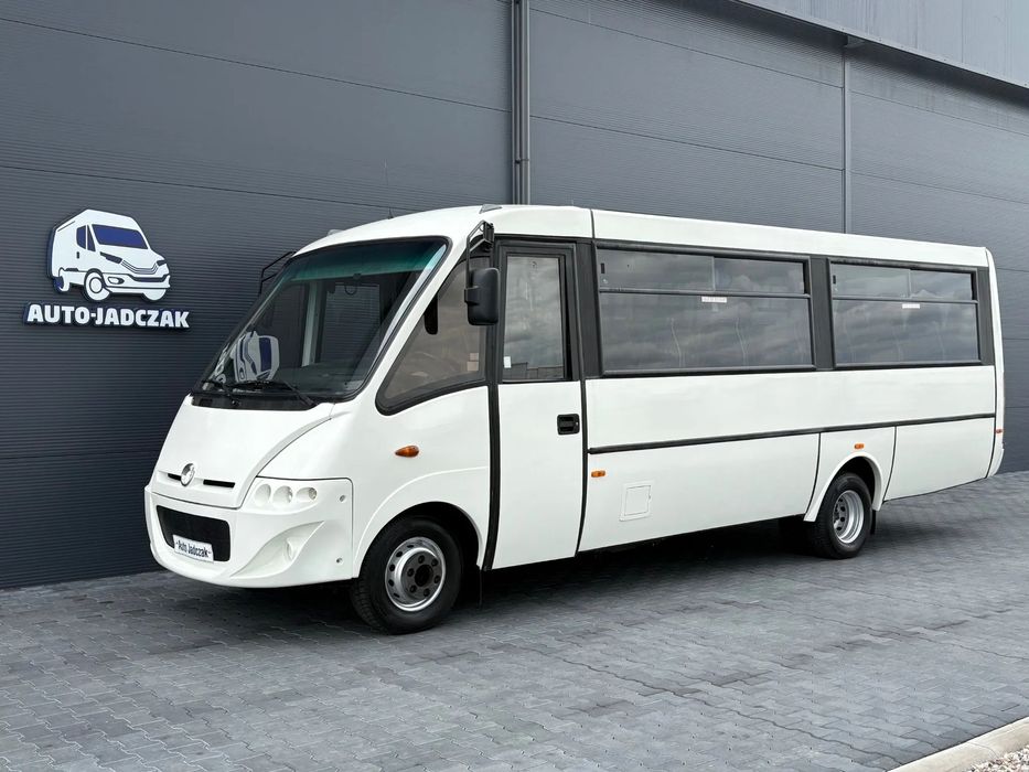 Iveco Daily 72C18 70C18 3.0 HPI Kapena Thesi 31 osób **Sprowadzony**2009R**