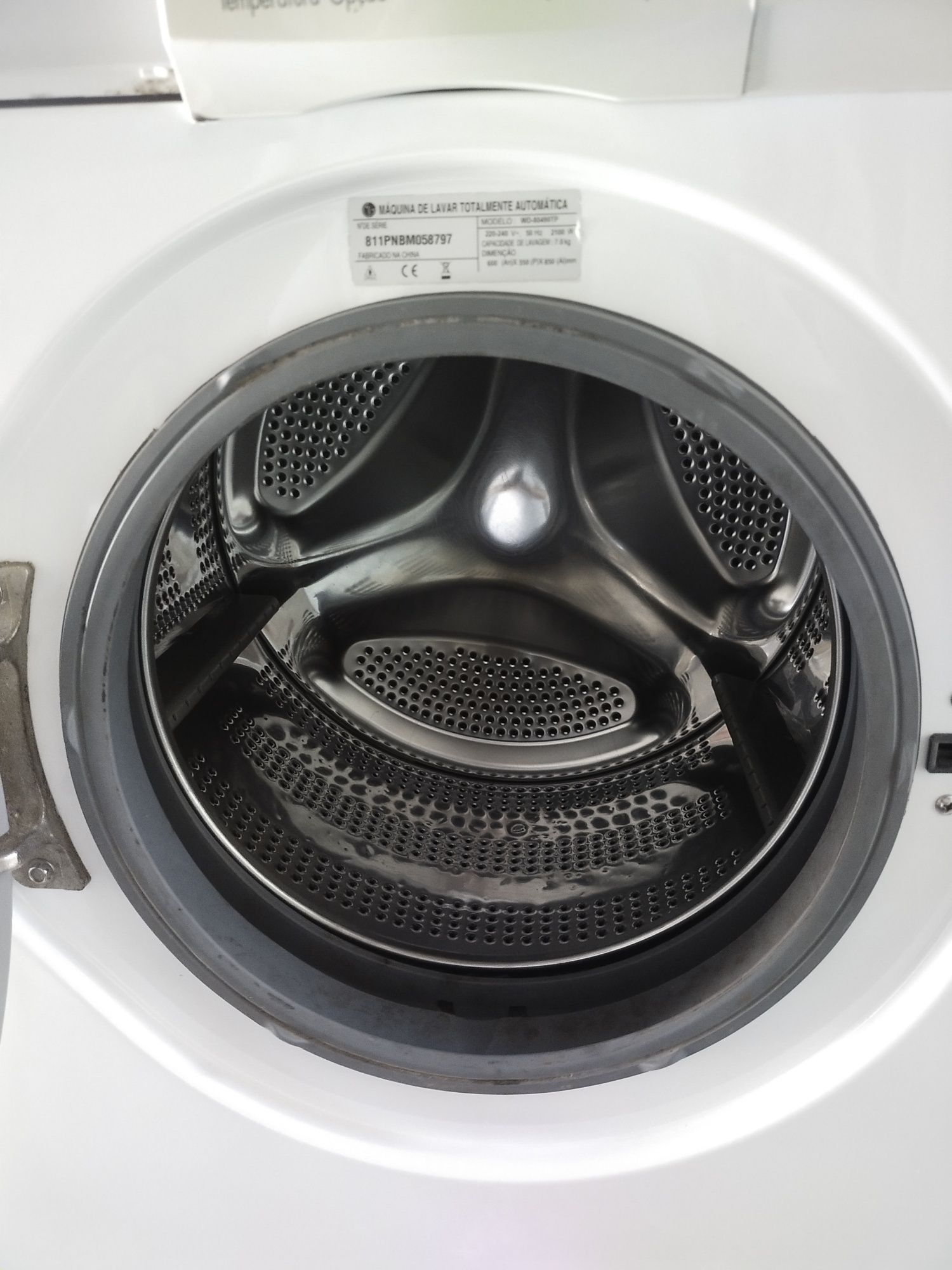 Máquina de lavar roupa LG 7kg