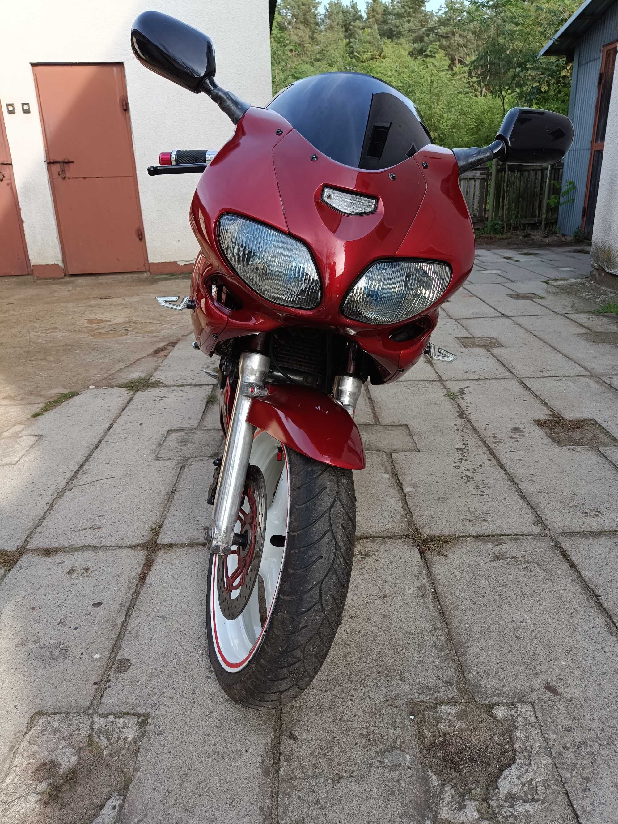 Motocykl Suzuki sv 650 cm3 2000r