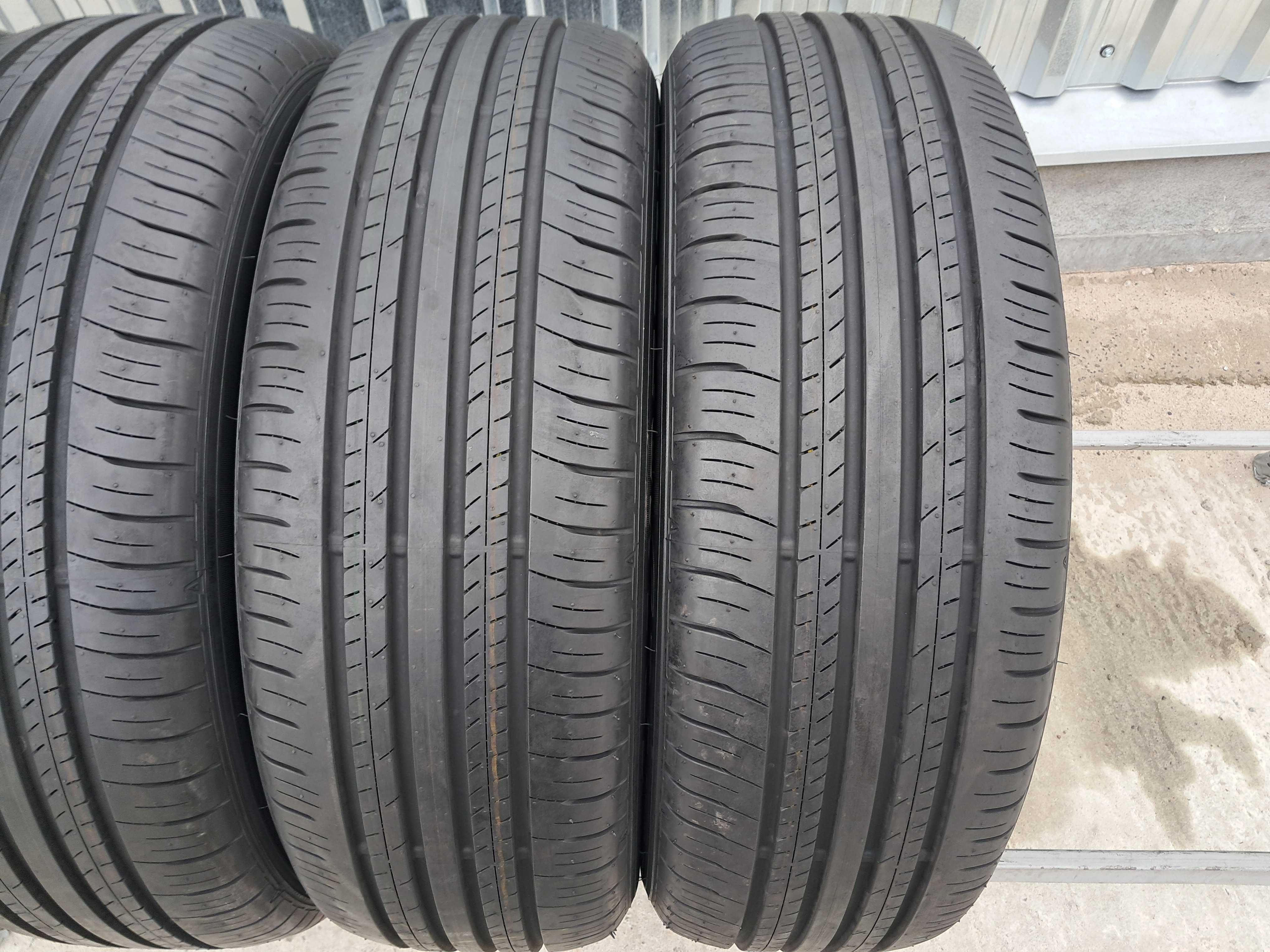 Резина літо 99% протектор Dunlop 225/60 R18 Grandtrek PT30