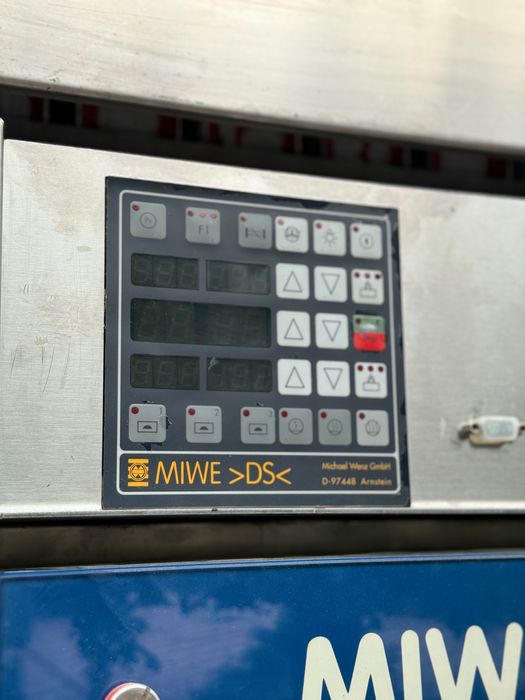 Хлібопіч Miwe aeromat пароконвектомат