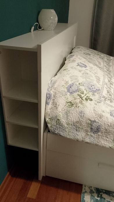 Łóżko podwójne 160 na 200 cm z materacem