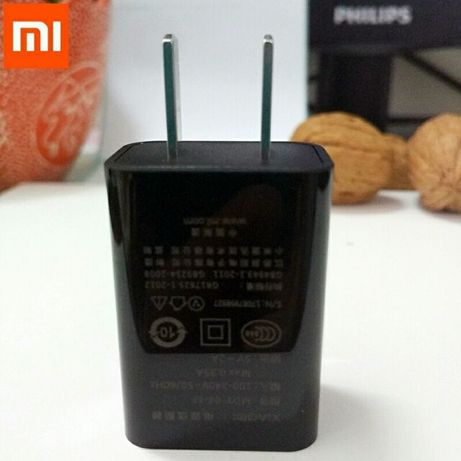 NOVO - Xiaomi Carregador - 5V 2A - Fast Charge + Cabo USB