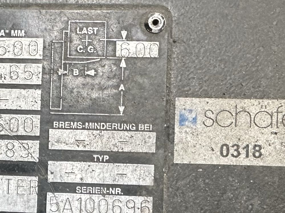 Wózek ekektryczny do podnoszenia palet i towarow
