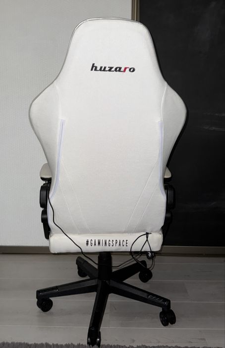 Fotel Gamingowy HUZARO Force 4.7 White RGB