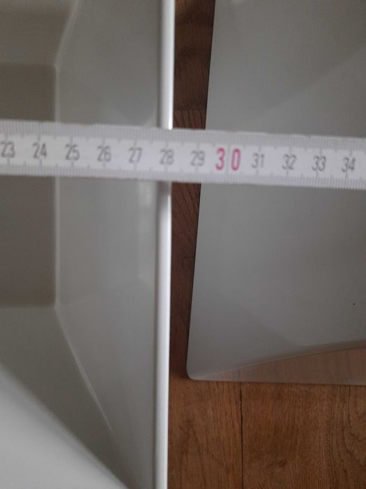 6 dużych misek, średnica 28 cm, wysokość 11,5 cm; salaterki