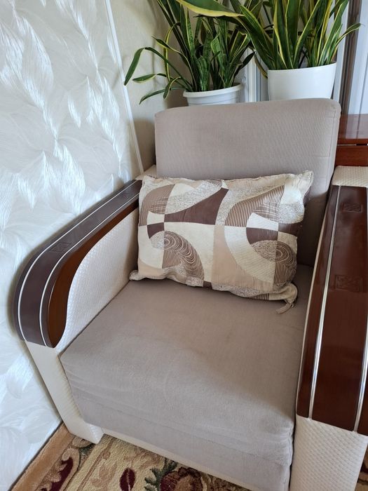 Продам розкладні  крісло