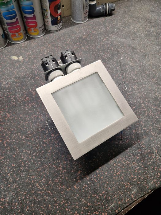 Luminaria de teto encastrada 130x130mm