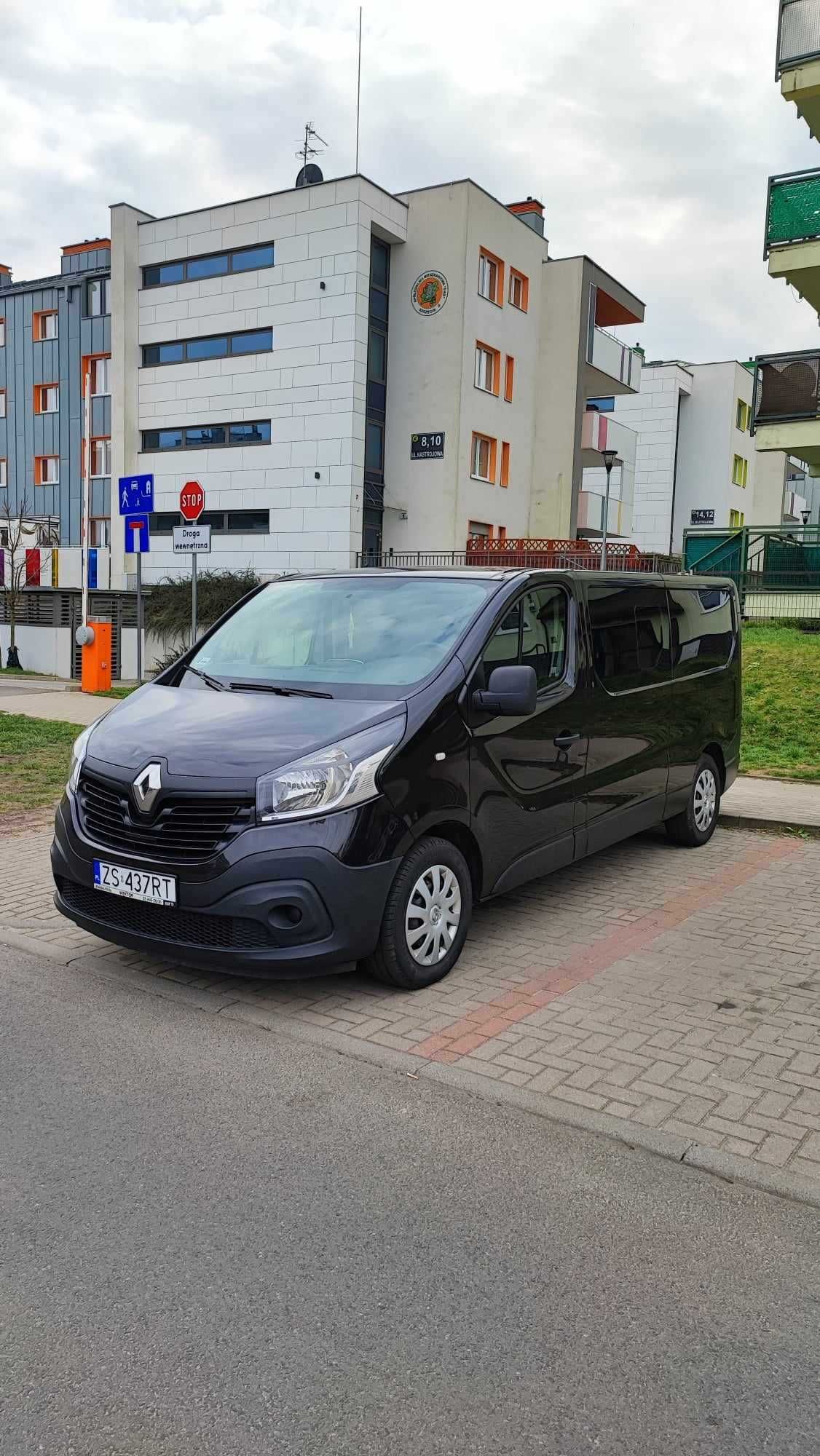 Renault Trafic Grand SpaceClass 1.6 dCi 9 osób, 9 osobowy