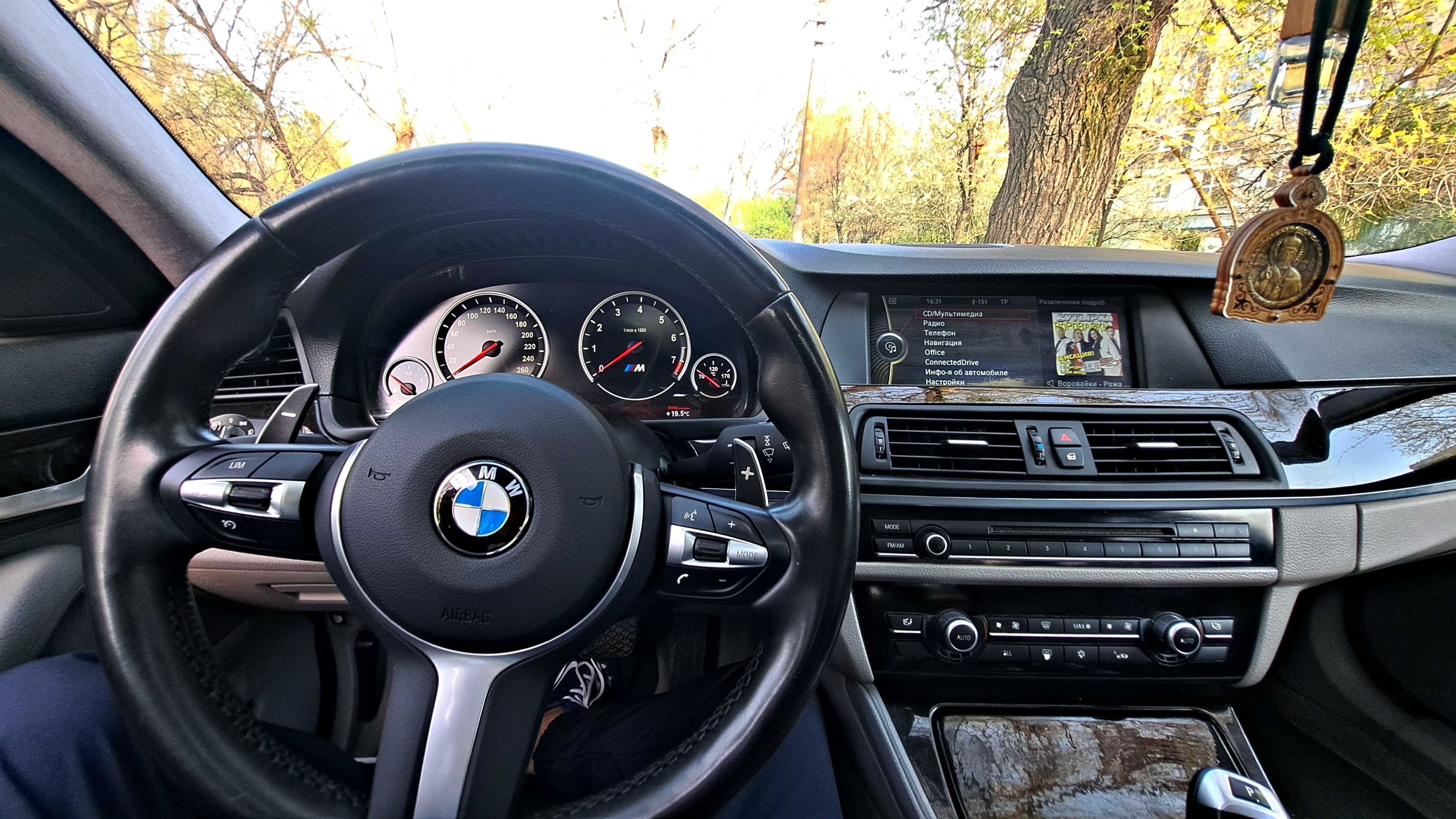 BMW F10 528i 3.0 Бензин