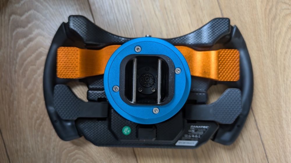 Fanatec McLaren gt3 qr2