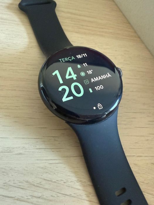 Google Pixel 10 + Google Pixel Watch 3 - Novo