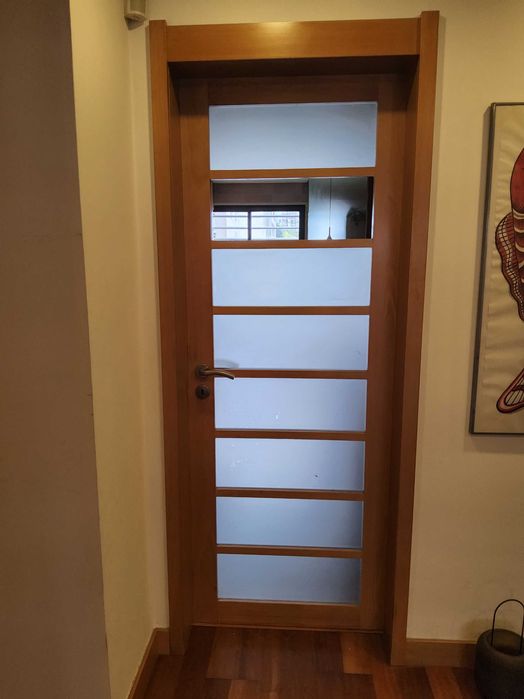 Portas de madeira maciça