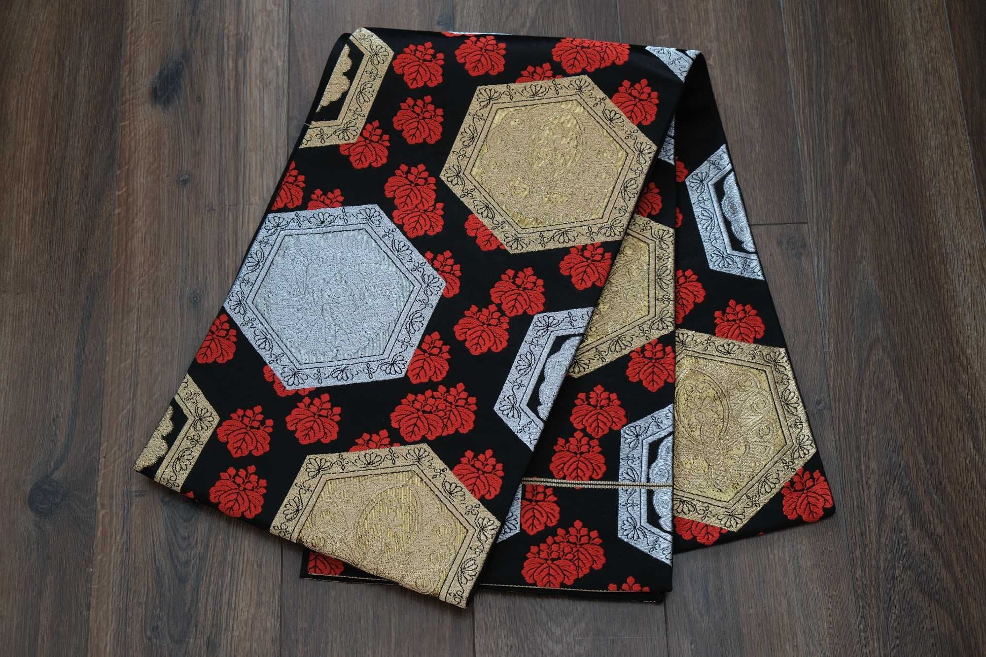 Czarny japoński pas fukuro obi do kimono paulownia czerwony złoty