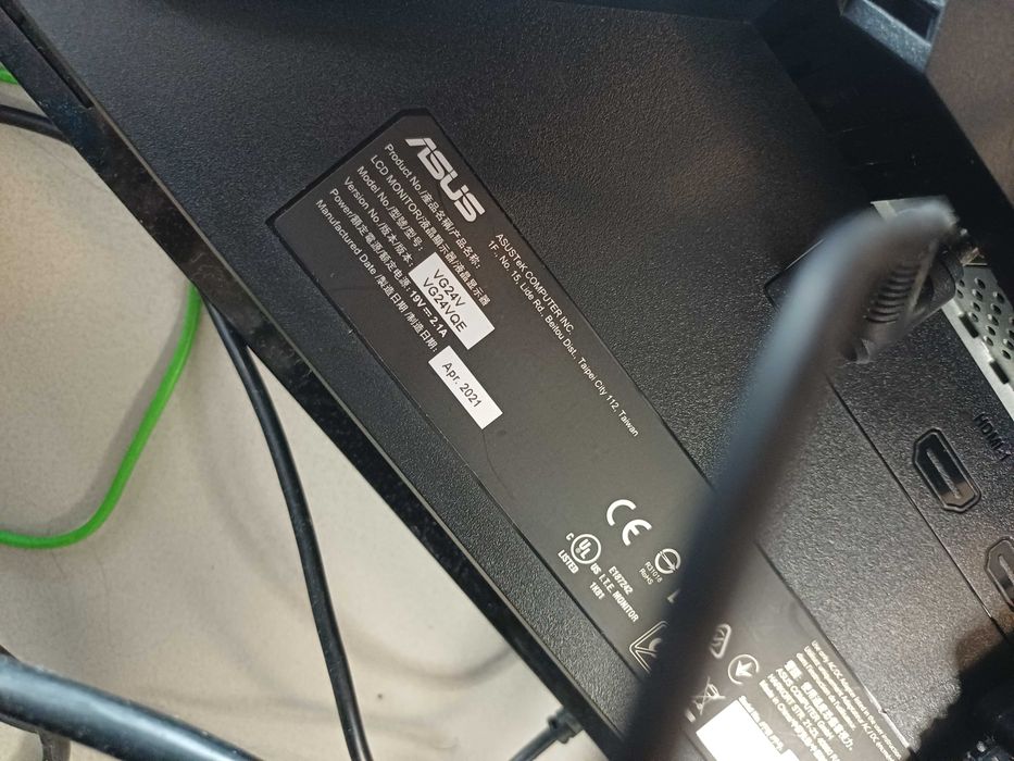 Monitor ASUS TUF VG24VQE 165Hz Curvo como novo