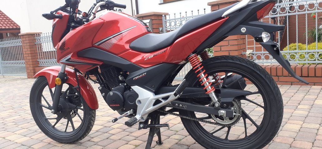 Honda CB125F, przebieg 8 tyś.km., jak NOWA, możliwy transport.