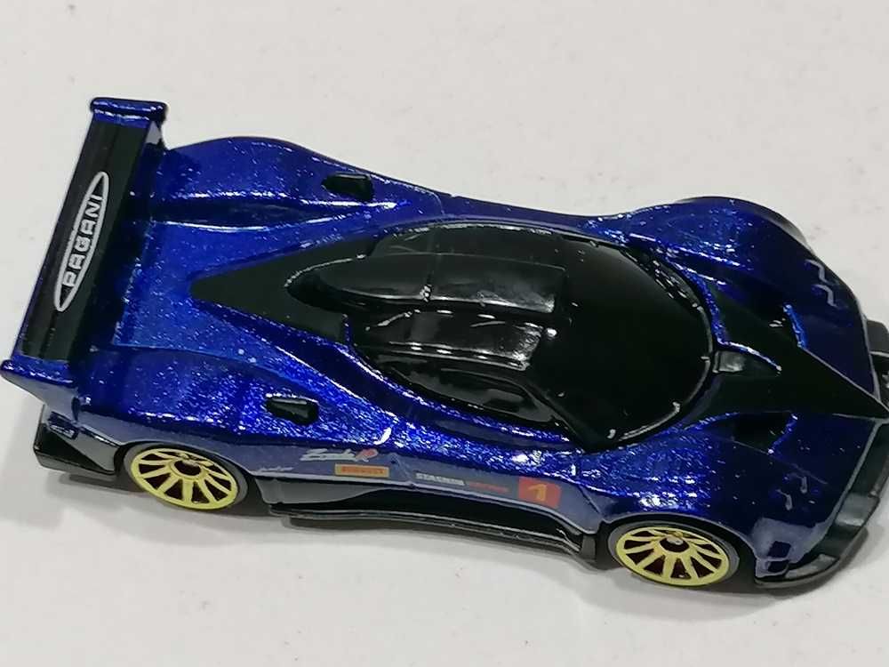 Hot Wheels Pagani Zonda R