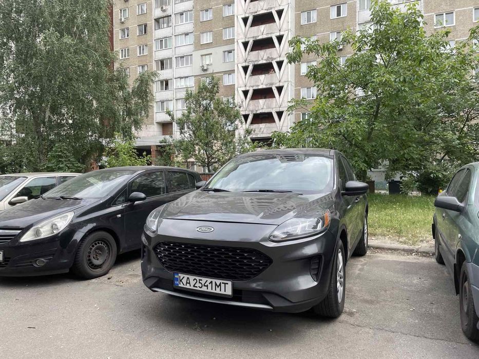 Продам Ford Escape 2020