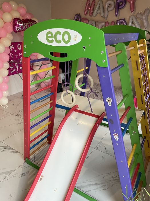 Дятяча деревʼяна гірка