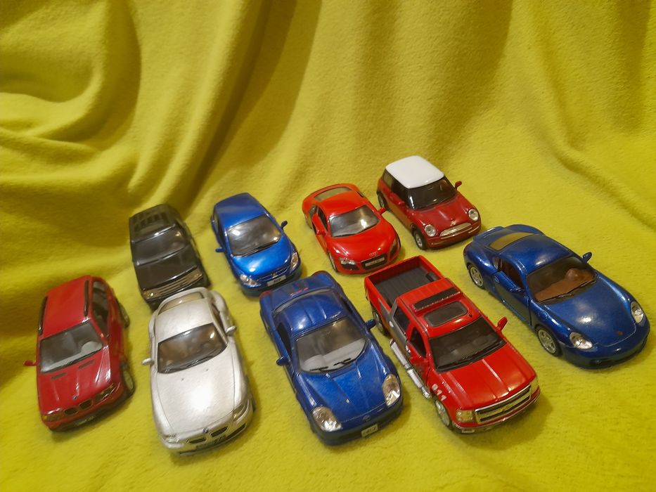 Машинки Kinesmart, Welly