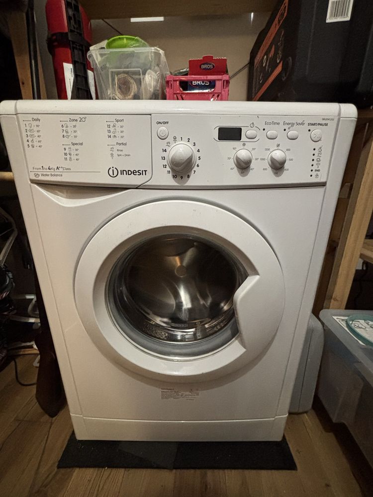Pralka indesit 4 kg
