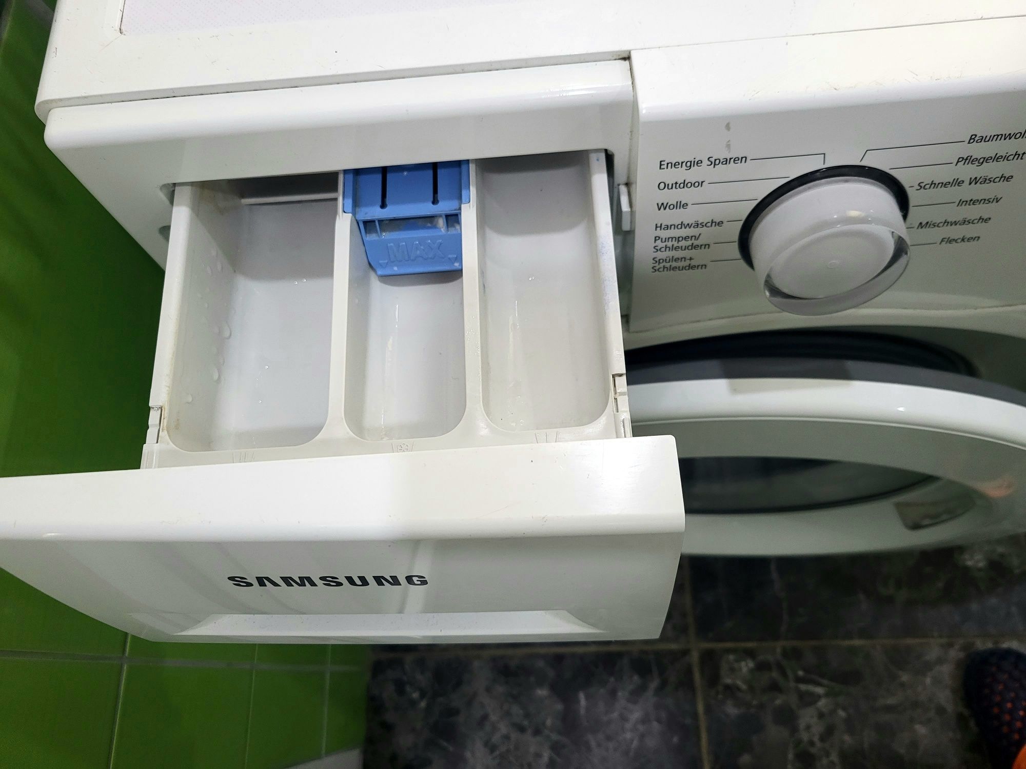 Пральна машинка Samsung Schaum Aktiv 1-7 kg