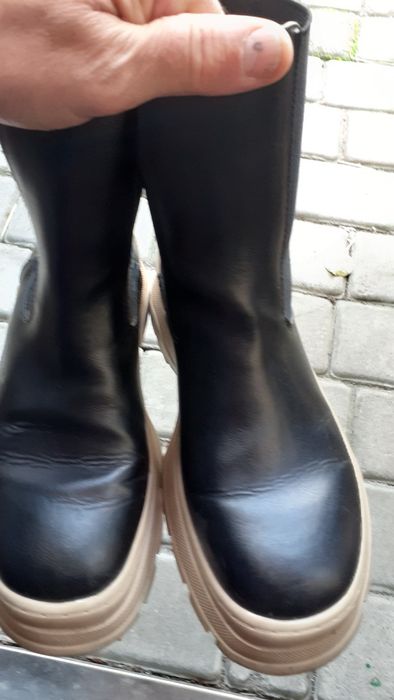 Черные ботинки челси H&Mна толстой подошве38р.Кожа..