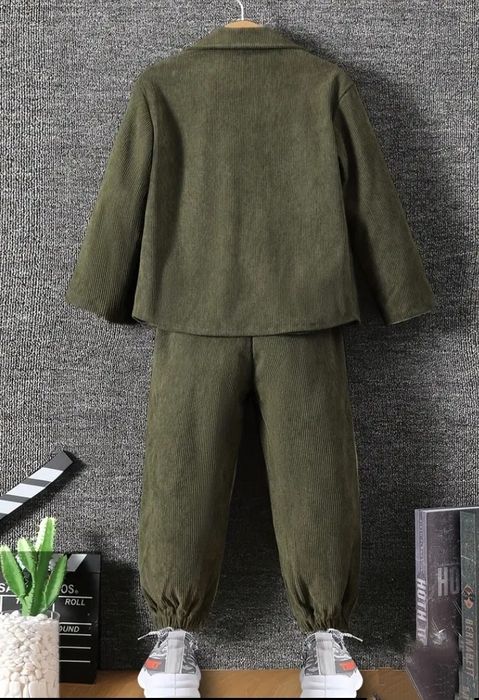 Дитячий вільветовий костюм